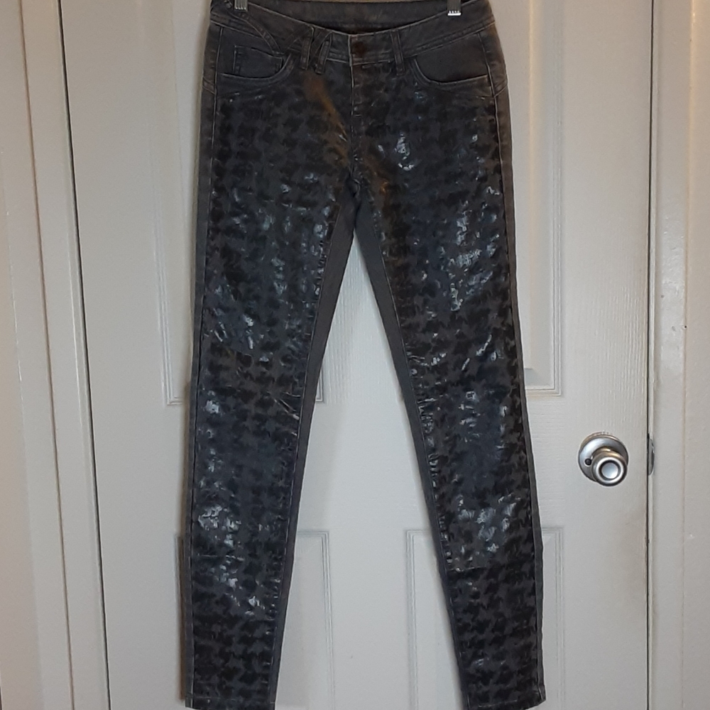 COPY - Princess Vera Wang Junior' Born to Rule Jeans